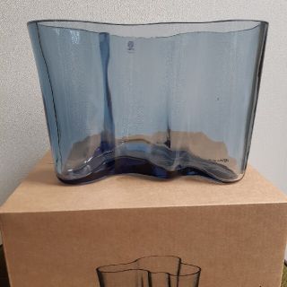 イッタラ(iittala)のiittalaイッタラ　アアルトベース　140mm　木型　リサイクルエディション(花瓶)