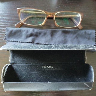 プラダ(PRADA)のPRADA眼鏡プラダメガネクリアブラウンセルフレーム茶色(サングラス/メガネ)