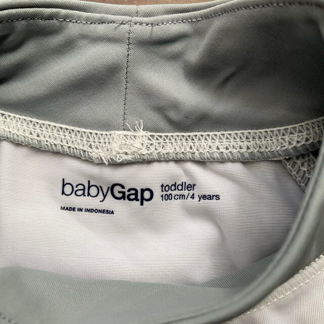 babyGAP(ベビーギャップ)のロックさん専用　　ラッシュガード キッズ/ベビー/マタニティのキッズ服女の子用(90cm~)(水着)の商品写真