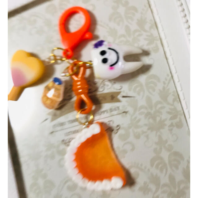 ハンドメイド☆彡☆彡 ジャラジャラキーホルダー☆彡☆彡 No.084