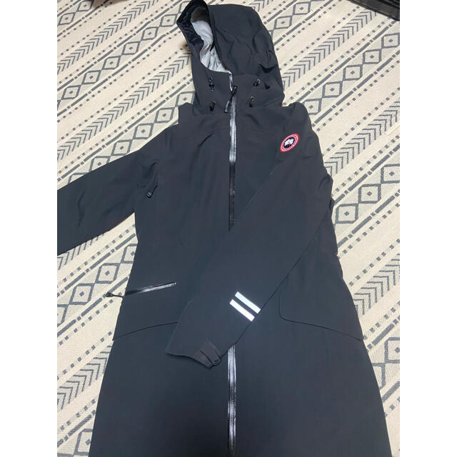 CANADA GOOSE(カナダグース)のレインコート レディースのファッション小物(レインコート)の商品写真