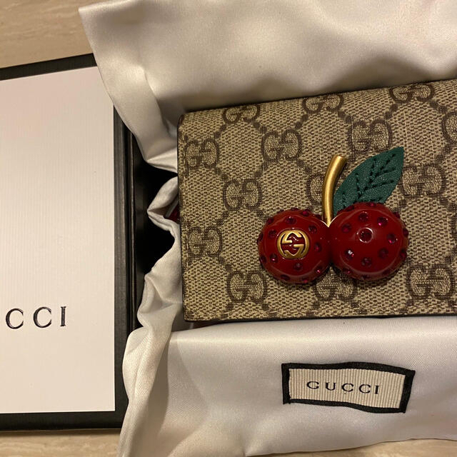 Gucci(グッチ)の最終値下げ！GUCCI 財布　さくらんぼ　チェリーGGスプリーム メンズのファッション小物(折り財布)の商品写真