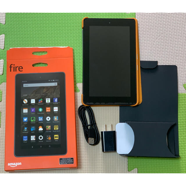 fire タブレット8GB ブラック(第五世代) スマホ/家電/カメラのPC/タブレット(タブレット)の商品写真