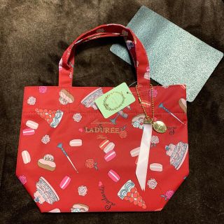 ラデュレ(LADUREE)のタグ付新品 LADUREE ラデュレ トートバッグ チャーム・底板付 🎁(トートバッグ)