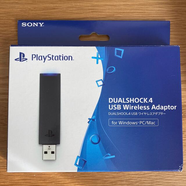 SONY(ソニー)のDUALSHOCK4 USB ワイヤレスアダプター エンタメ/ホビーのゲームソフト/ゲーム機本体(その他)の商品写真