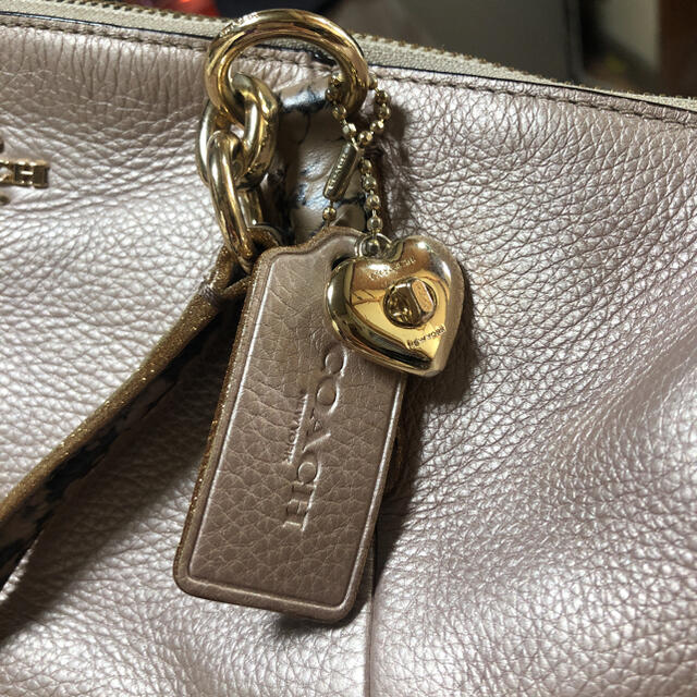 COACH(コーチ)のcoach ショルダーバッグ　 レディースのバッグ(ショルダーバッグ)の商品写真