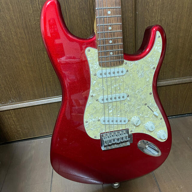 Powerful Red by Fender エレキ Mavis Custom-