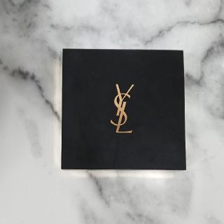 イヴサンローランボーテ(Yves Saint Laurent Beaute)のイヴ・サンローラン フェイスパウダーハイライト(フェイスパウダー)