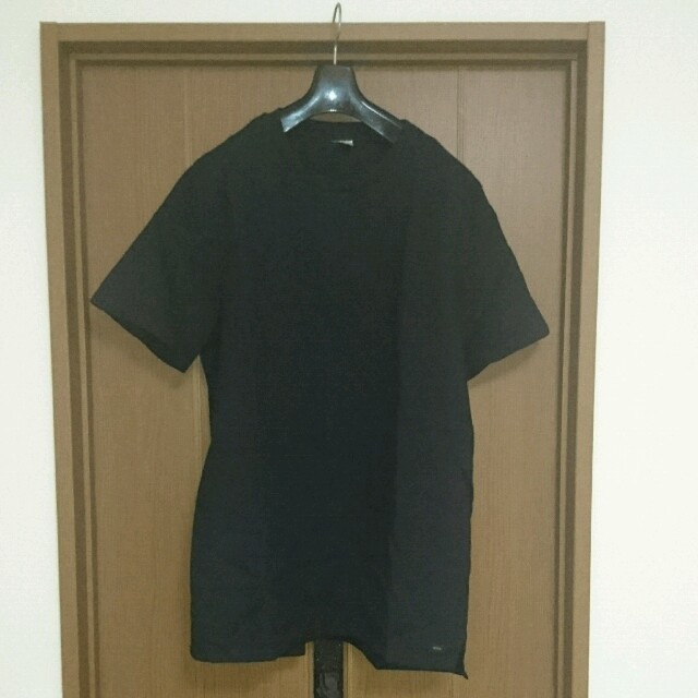 H&M(エイチアンドエム)のH&M 黒ロンTシャツ レディースのトップス(Tシャツ(半袖/袖なし))の商品写真