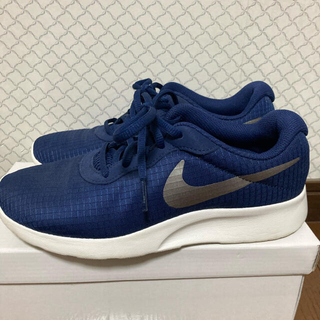 ナイキ(NIKE)のNIKE ローカットスニーカー　TANJUN SE(スニーカー)