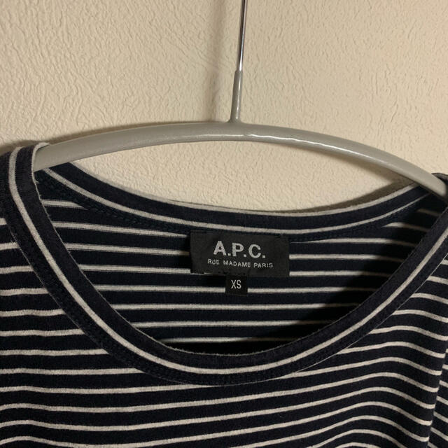 A.P.C(アーペーセー)のA.P.C. アーペーセー　Tシャツ ボーダー　ロゴ メンズのトップス(Tシャツ/カットソー(半袖/袖なし))の商品写真