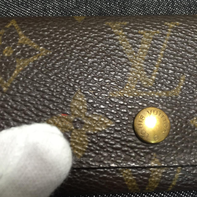 LOUIS VUITTON(ルイヴィトン)の【鑑定済】送料込⭐️ ヴィトン モノグラム 四連キーケース レディースのファッション小物(キーケース)の商品写真