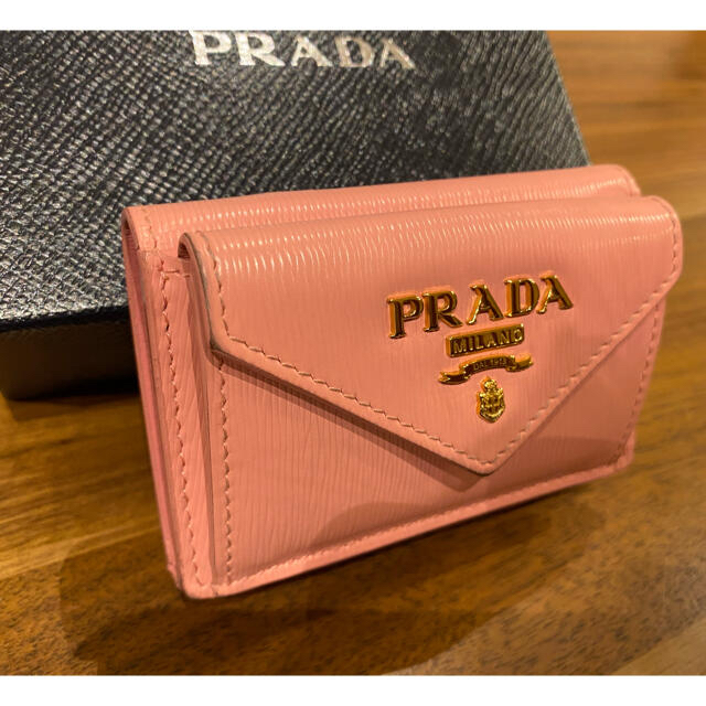 PRADA(プラダ)のプラダ　三つ折り財布　 レディースのファッション小物(財布)の商品写真