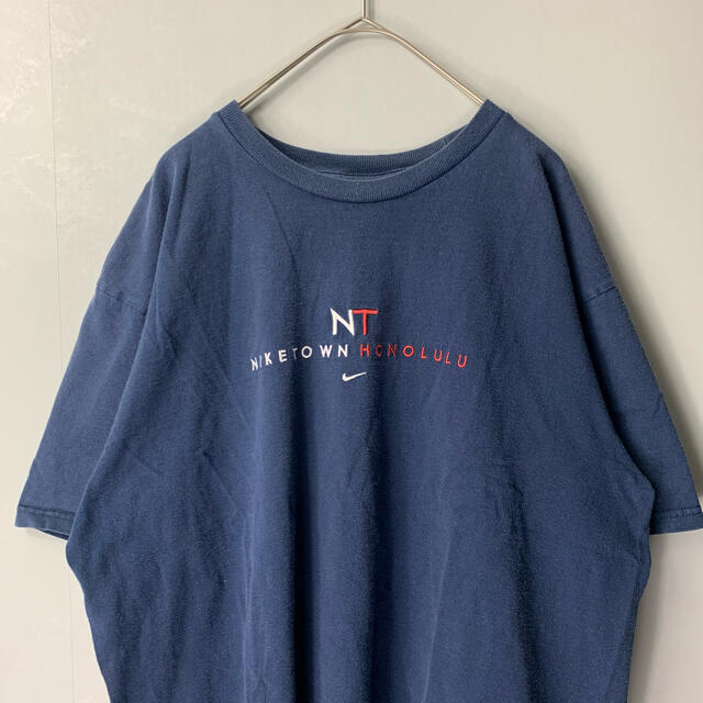 NIKE(ナイキ)の【90s古着　ナイキ　NIKE 刺繍ロゴ　ネイビー　ナイキタウンホノルル】 メンズのトップス(Tシャツ/カットソー(半袖/袖なし))の商品写真