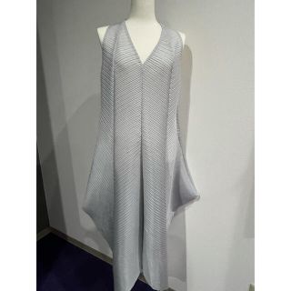 イッセイミヤケコレクション ドレス未使用品(370)の通販 by イッセイミヤケコレクション ドレス未使用品(370)の通販 by