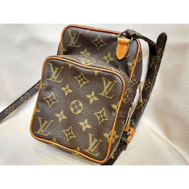 LOUIS VUITTON バッグ