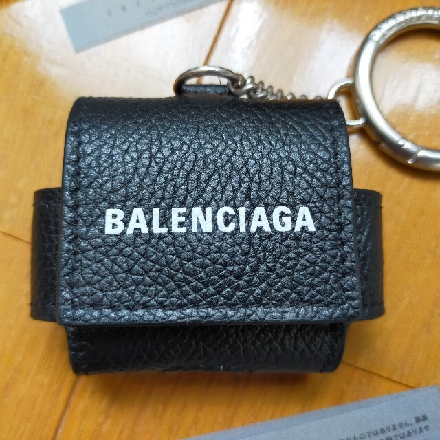 BALENCIAGAﾊﾞﾚﾝｼｱｶﾞAirPodsケースｷｰﾎﾙﾀﾞｷｰｹｰｽカーフスキン100％