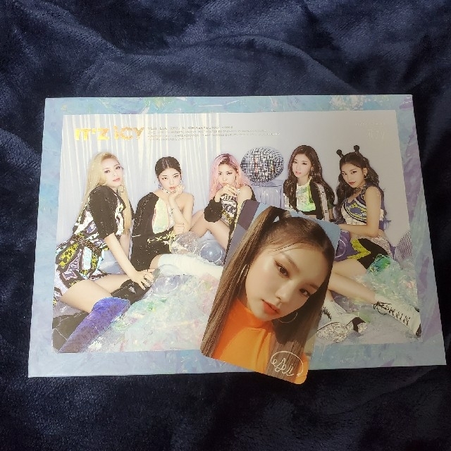 ITZY ICY エンタメ/ホビーのCD(K-POP/アジア)の商品写真