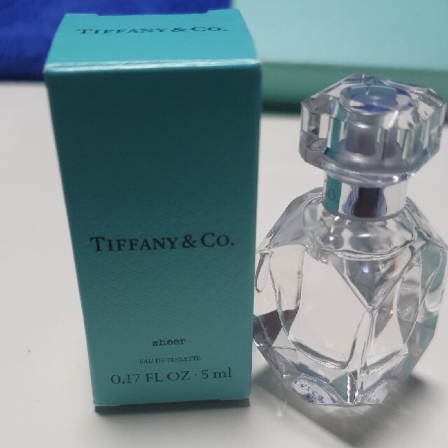 Tiffany & Co.(ティファニー)の豪華香水瓶仕様！ティファニーミニ香水／シアーオードトワレ　５ml コスメ/美容の香水(ユニセックス)の商品写真