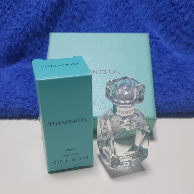 Tiffany & Co.(ティファニー)の豪華香水瓶仕様！ティファニーミニ香水／シアーオードトワレ　５ml コスメ/美容の香水(ユニセックス)の商品写真