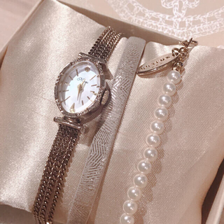 ノジェス(NOJESS)のSakura様専用nojess♡アンティークジュエリーウォッチ腕時計オーバル(腕時計)