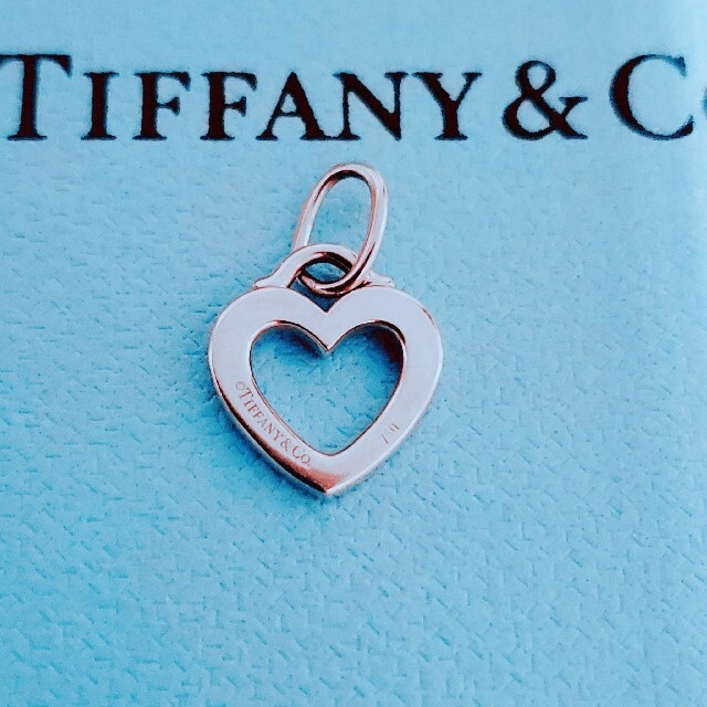 Tiffany & Co.(ティファニー)のティファニー K18 ダイヤ センチメンタルハート ハート タグ ブレスレット レディースのアクセサリー(ブレスレット/バングル)の商品写真