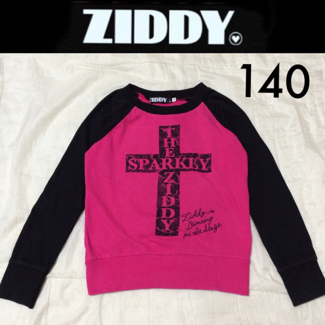 ZIDDY(ジディー)のZIDDY☆ラグラントレーナー140 ジディバイラビットブルークロスガールズ キッズ/ベビー/マタニティのキッズ服女の子用(90cm~)(Tシャツ/カットソー)の商品写真