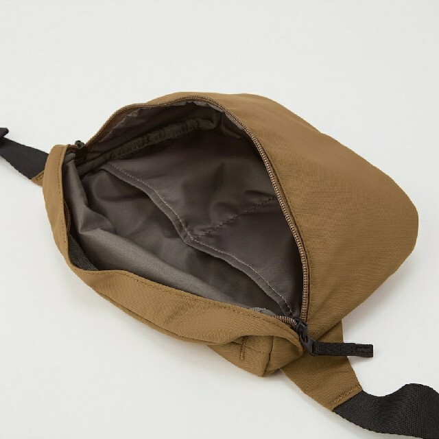 UNIQLO(ユニクロ)のユニクロ　ウエストバッグ　ブラック メンズのバッグ(ウエストポーチ)の商品写真