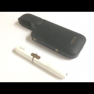 アイコス(IQOS)のiQOS2.4plus ホルダーセット白。白ランプ点灯。登録解除済み(タバコグッズ)