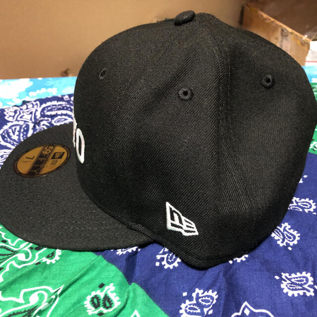 NEW ERA(ニューエラー)の[[レア物]] ニューエラ Fitted Tokyo🗼ロゴ オンスポッツ限定品 メンズの帽子(キャップ)の商品写真