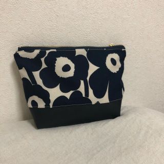 マリメッコ(marimekko)のマリメッコ　ハンドメイド　マルチポーチ(ポーチ)