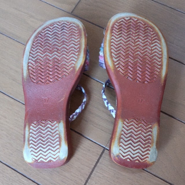 サンダル　 キッズ/ベビー/マタニティのキッズ靴/シューズ(15cm~)(サンダル)の商品写真