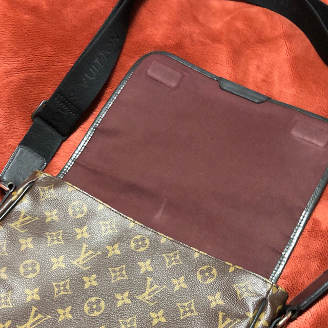 LOUIS VUITTON(ルイヴィトン)のルイヴィトン モノグラム マカサー バスMM ショルダーバッグ 値下げしました メンズのバッグ(ショルダーバッグ)の商品写真