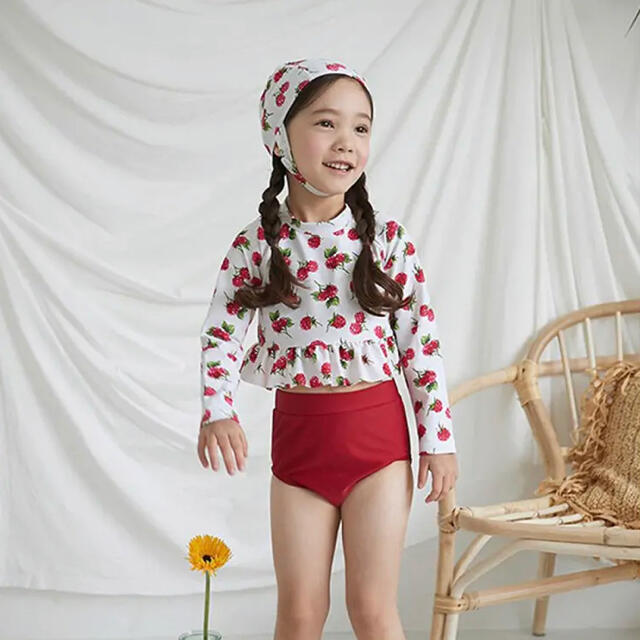 専用ページです♡ キッズ/ベビー/マタニティのキッズ服女の子用(90cm~)(水着)の商品写真