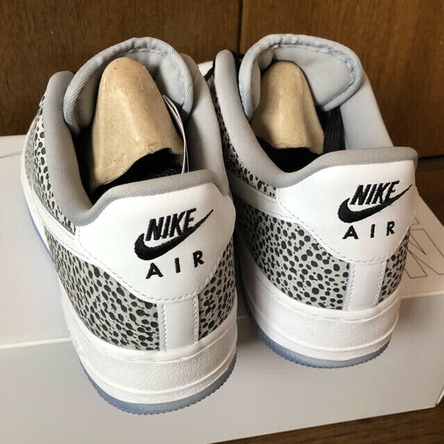 NIKE(ナイキ)のNIKE BY YOU エアフォース1 27㎝ SAFARI メンズの靴/シューズ(スニーカー)の商品写真