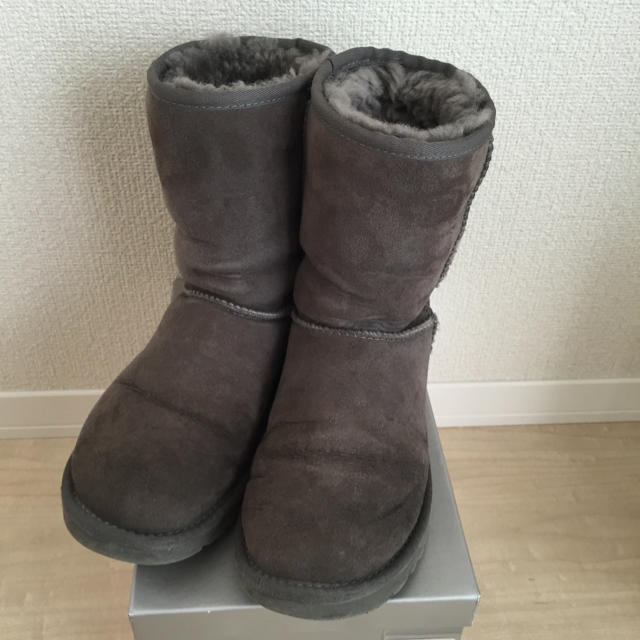 UGG(アグ)の23cm UGG ブーツ レディースの靴/シューズ(ブーツ)の商品写真