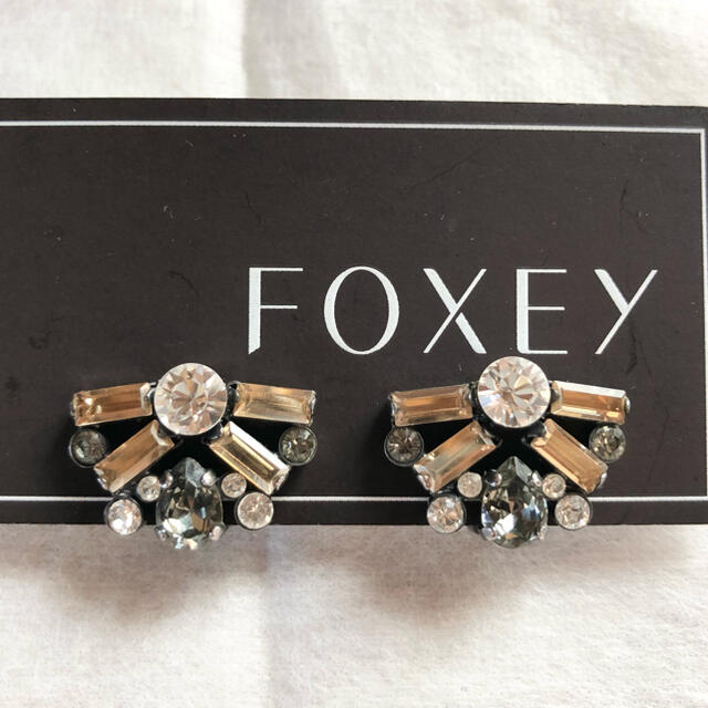 FOXEY(フォクシー)の☆FOXEYフォクシー☆ラインストーンイヤリング♪美品 レディースのアクセサリー(イヤリング)の商品写真