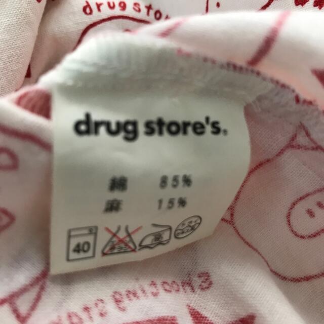 drug store's(ドラッグストアーズ)のドラッグストアーズ⭐️オールキャラクター柄シャツ レディースのトップス(シャツ/ブラウス(半袖/袖なし))の商品写真