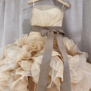 Vera Wang(ウェディングドレス)のフリマアイテム一覧 Vera Wang(ウェディングドレス)のフリマアイテム一覧