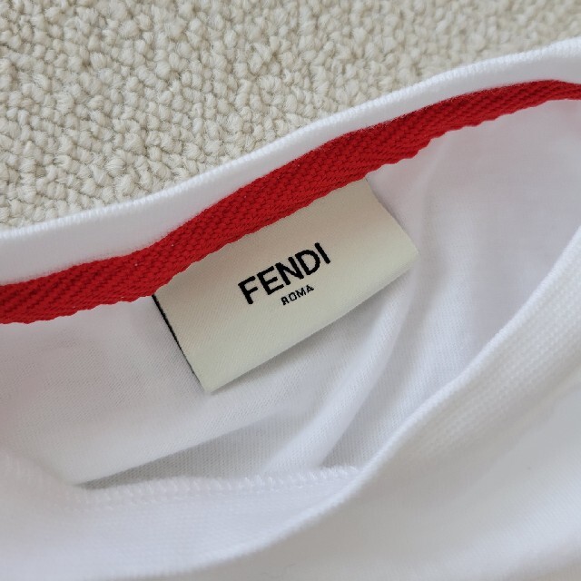 FENDI(フェンディ)のFENDI　フェンディ　キッズ　Tシャツ　3A　美品 キッズ/ベビー/マタニティのキッズ服男の子用(90cm~)(Tシャツ/カットソー)の商品写真