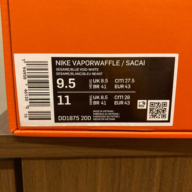 sacai NIKE VAPOR WAFFLE SESAME ナイキ　サカイ メンズの靴/シューズ(スニーカー)の商品写真