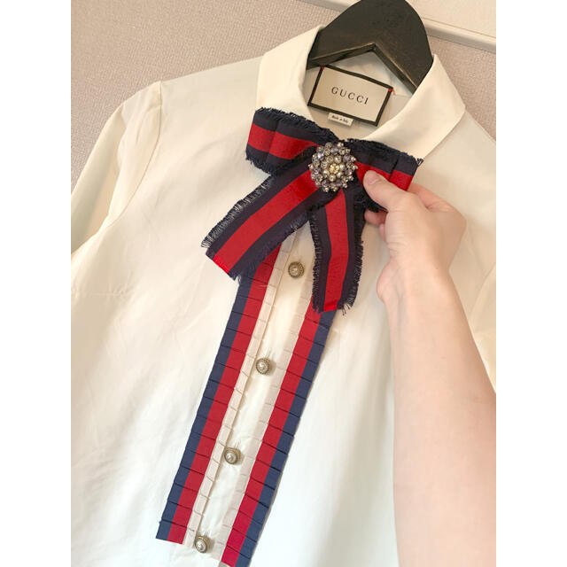 【コサージュ】 Gucci - GUCCI リボンブローチの通販 by ♥︎s♥︎｜グッチならラクマ せんが