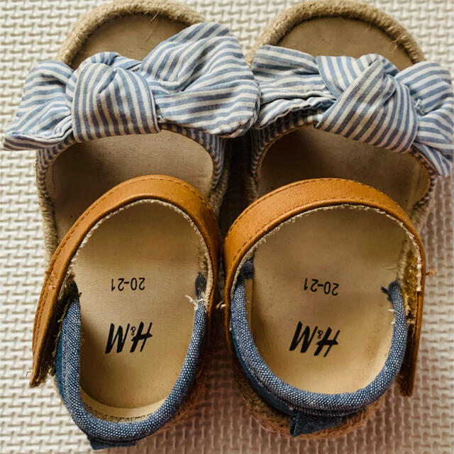 H&M(エイチアンドエム)のH&M サンダル　20-21    13㎝ キッズ/ベビー/マタニティのベビー靴/シューズ(~14cm)(サンダル)の商品写真
