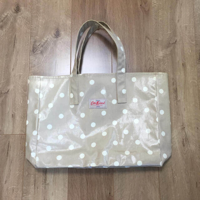 Cath Kidston(キャスキッドソン)のキャスキッドソン 水玉  ドット トートバッグ レディースのバッグ(トートバッグ)の商品写真