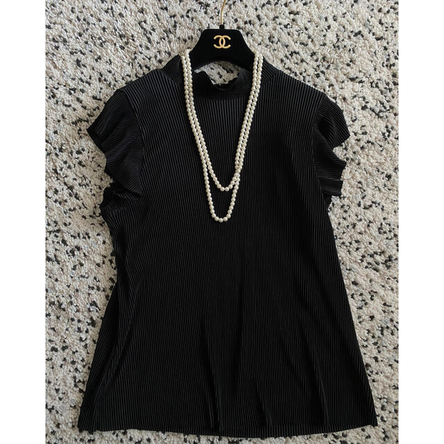 ZARA(ザラ)の【新品未使用】Zara tops  BLACK レディースのトップス(Tシャツ(半袖/袖なし))の商品写真