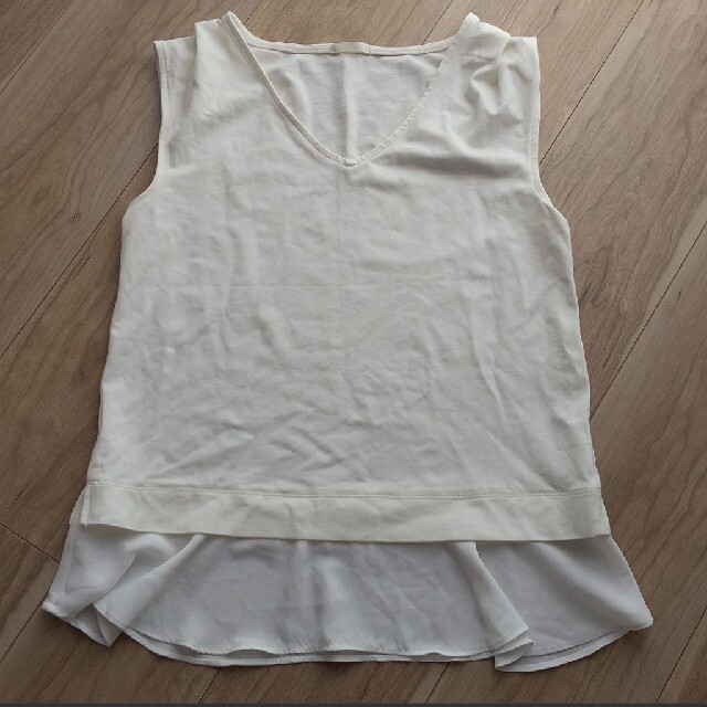 GU(ジーユー)のgu レディースのトップス(シャツ/ブラウス(半袖/袖なし))の商品写真