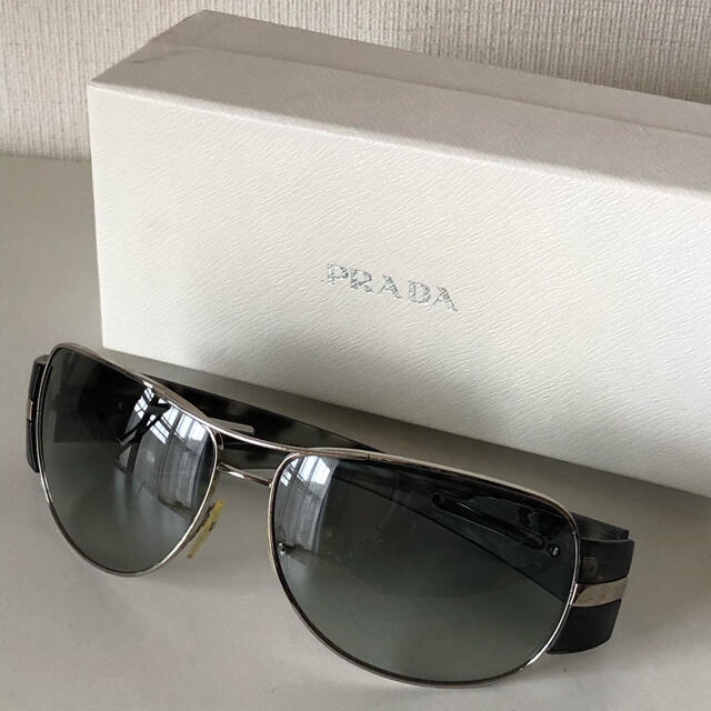 PRADA(プラダ)の【中古】PRADA プラダ サングラス クリアブラックグラデーション メンズのファッション小物(サングラス/メガネ)の商品写真