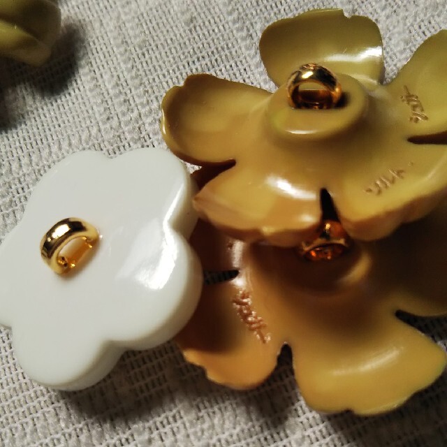 ぼたん 花モチーフ ハンドメイドの素材/材料(各種パーツ)の商品写真