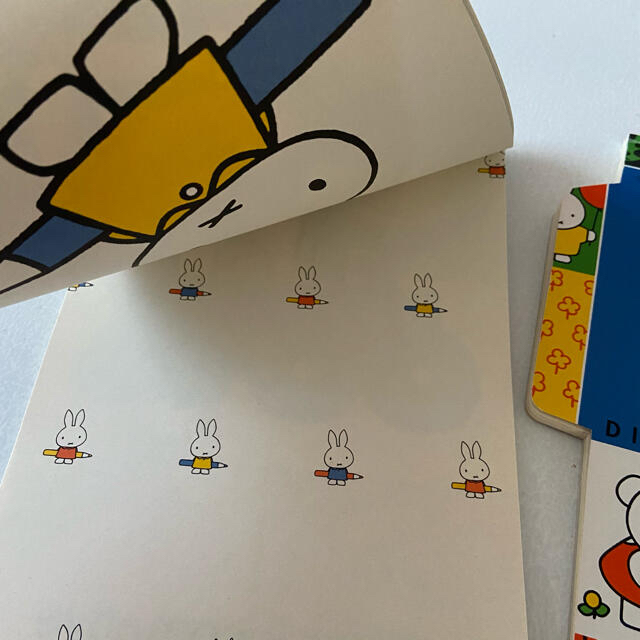 FELISSIMO(フェリシモ)のディック・ブルーナの全部違う封筒 便箋 DICK BRUNA ハンドメイドの文具/ステーショナリー(カード/レター/ラッピング)の商品写真