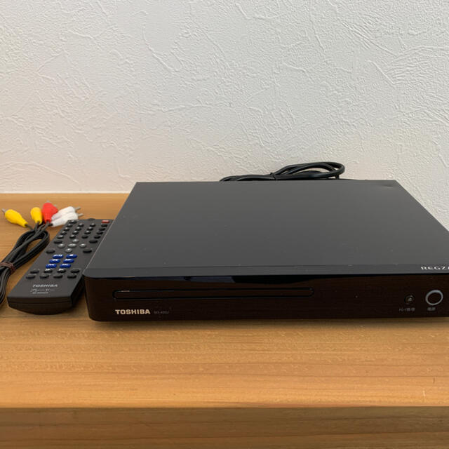 東芝(トウシバ)の東芝REGZA DVDプレイヤー　SD-420J スマホ/家電/カメラのテレビ/映像機器(DVDプレーヤー)の商品写真